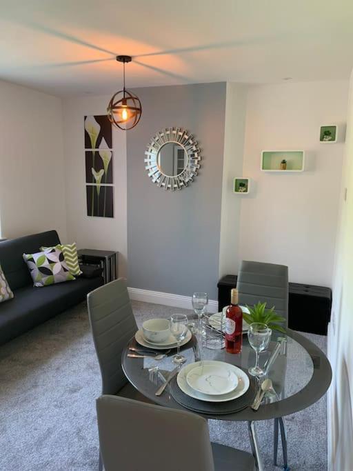 Nec/airport - The Allium, Two Bedroom Marston Green